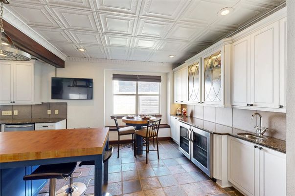 Dining room, Interior, Kitchen, Recessed Lighting
