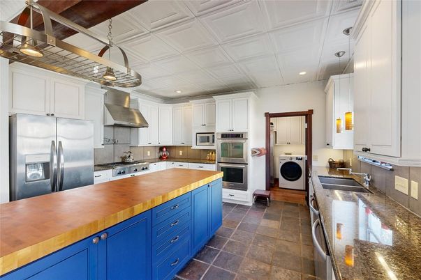 Interior, Kitchen, Pendant Lights, Recessed Lighting, Stainless Steel Appliances, Washer