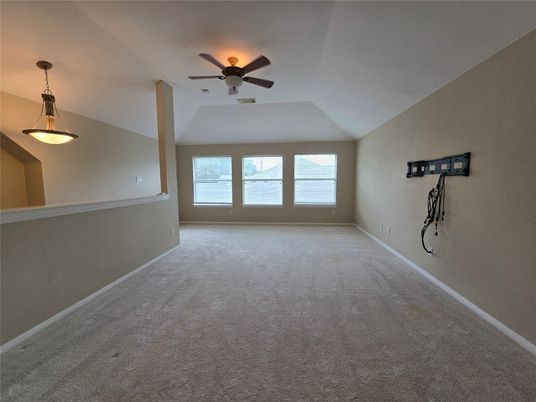 Empty room, Interior, Pendant Lights