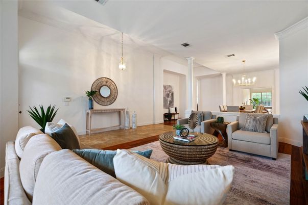 Dining room, Interior, Living room, Pendant Lights