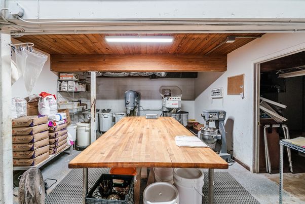 Interior, Washer, Wooden Ceilings