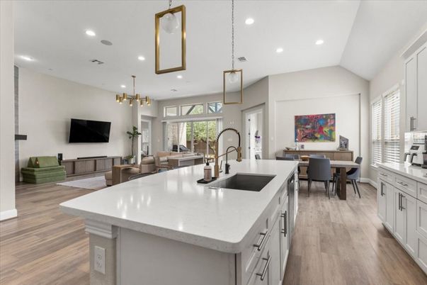 Dining room, Interior, Kitchen, Pendant Lights, Recessed Lighting, Wood Texture Flooring