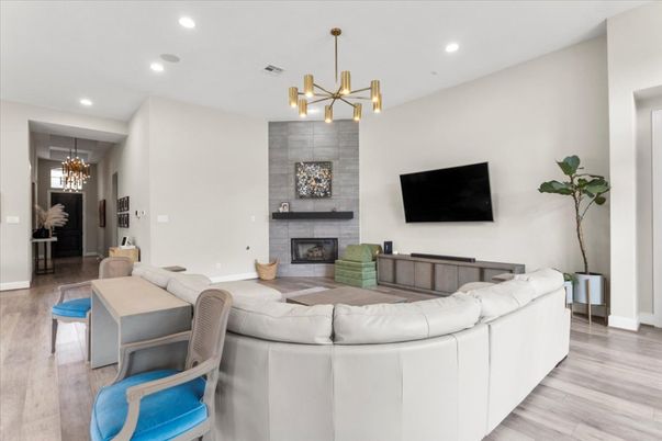 Fireplace, Interior, Living room, Pendant Lights, Recessed Lighting, Wood Texture Flooring