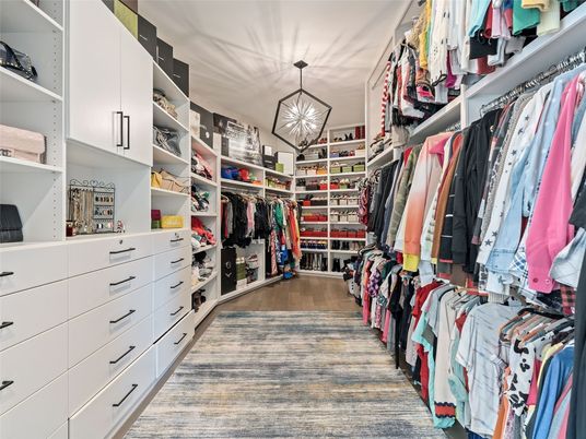 Interior, Pendant Lights, Walk-in Closets, Wood Texture Flooring