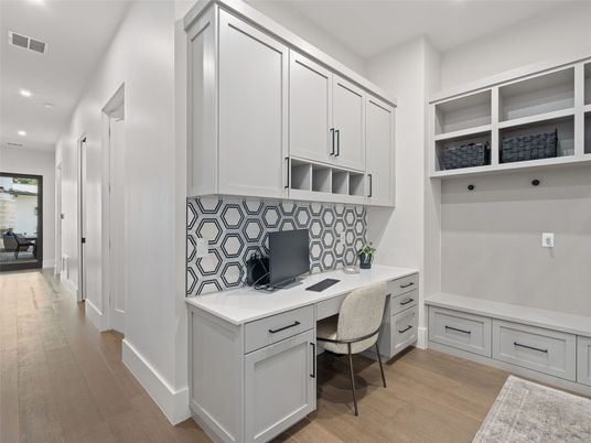 Home Office, Interior, Recessed Lighting, Wood Texture Flooring