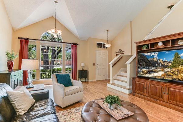 Interior, Living room, Pendant Lights, Wood Texture Flooring