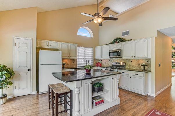 Interior, Kitchen, Stainless Steel Appliances, Wood Texture Flooring