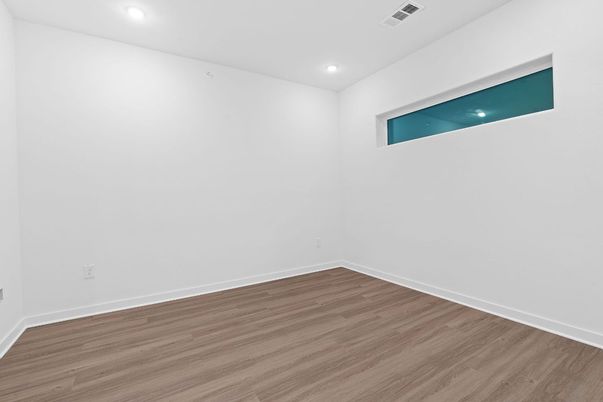 Empty room, Interior, Recessed Lighting, Wood Texture Flooring