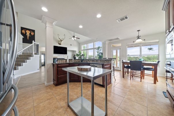 Dining room, Interior, Kitchen, Recessed Lighting