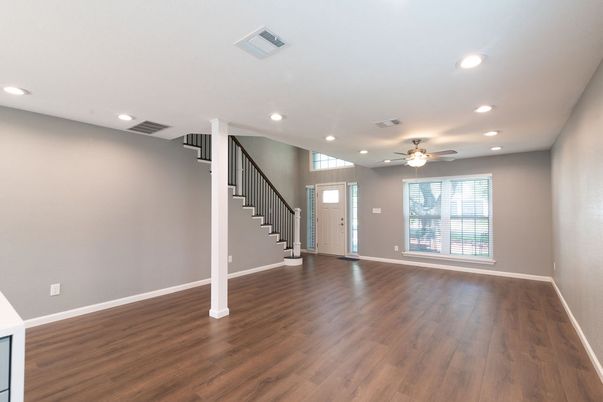 Empty room, Interior, Recessed Lighting, Wood Texture Flooring