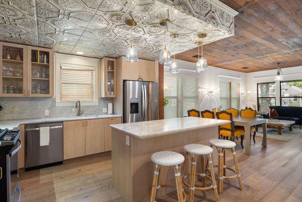 Dining room, Interior, Kitchen, Pendant Lights, Recessed Lighting, Stainless Steel Appliances, Wood Texture Flooring