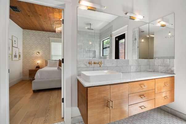Bathroom, Dual Sink Vanities, Interior, Wood Texture Flooring