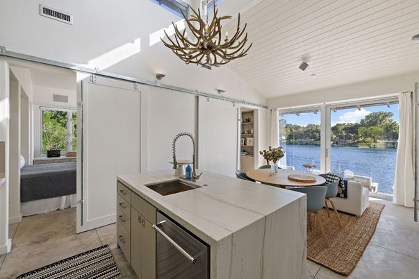 Chandelier, Interior, Kitchen, Water