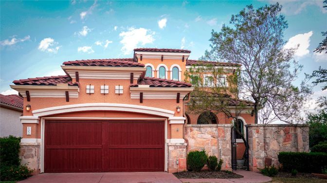 Attached, Exterior, Facade, Mediterranean