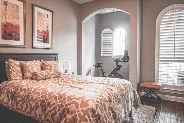 Bedroom, Fitness Equipment, Interior, Wood Texture Flooring