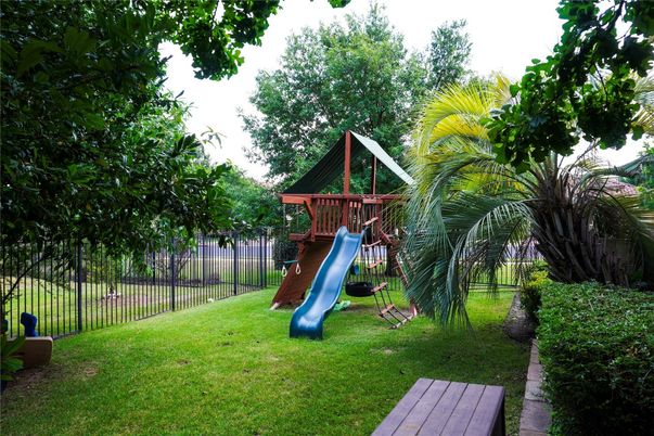 Backyard, Exterior, Playground