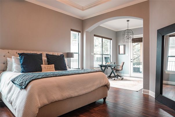 Bedroom, Chandelier, Home Office, Interior, Wood Texture Flooring