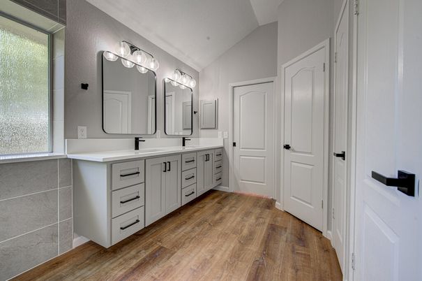 Bathroom, Dual Sink Vanities, Interior, Wood Texture Flooring