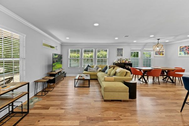 Dining room, Interior, Living room, Pendant Lights, Recessed Lighting, Wood Texture Flooring