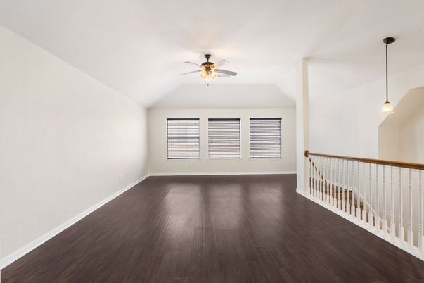 Empty room, Interior, Pendant Lights, Wood Texture Flooring