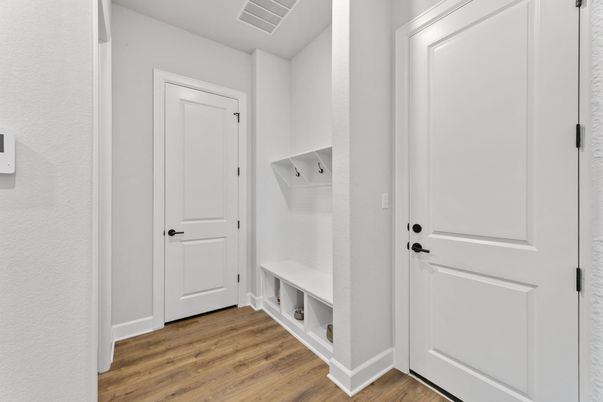 Interior, Washer, Wood Texture Flooring