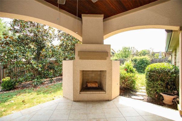 Exterior, Fireplace