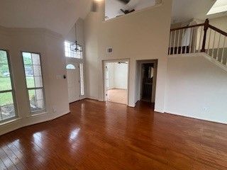 Empty room, Interior, Pendant Lights, Wood Texture Flooring