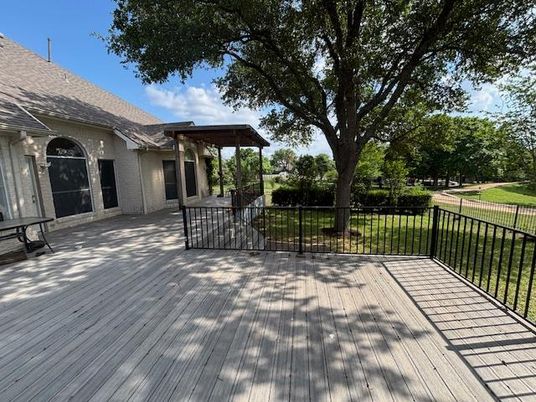 Backyard, Exterior, Wood Texture Flooring