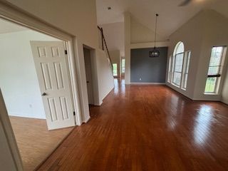Empty room, Interior, Pendant Lights, Wood Texture Flooring