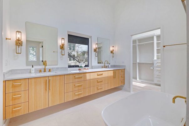 Bathroom, Dual Sink Vanities, Free Standing Baths, Interior