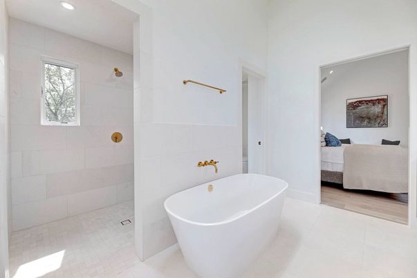 Bathroom, Bedroom, Free Standing Baths, Interior, Recessed Lighting