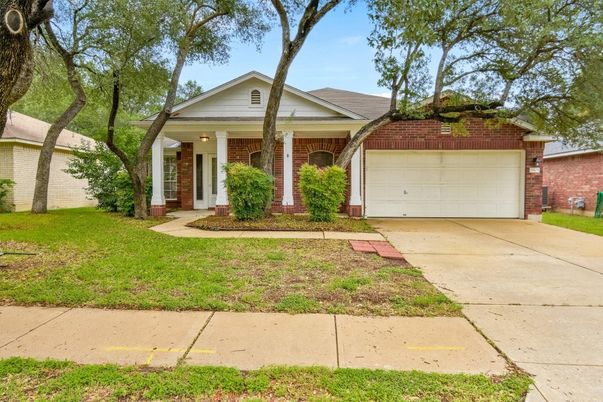 Attached, Exterior, Facade, Brick Facade, Ranch