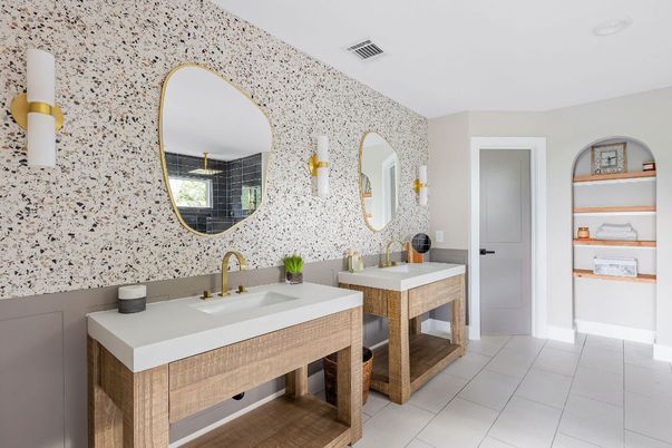 Bathroom, Dual Sink Vanities, Interior