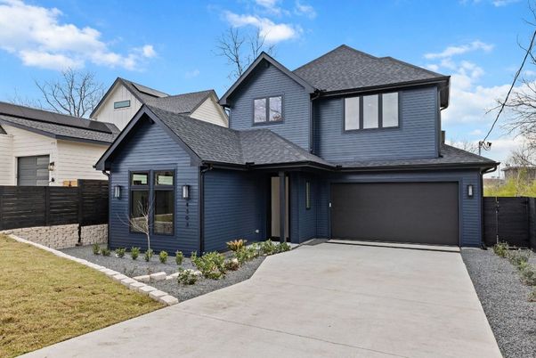 Attached, Exterior, Facade, Farmhouse