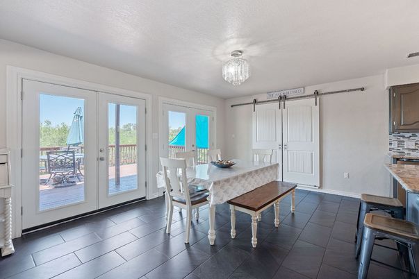 Chandelier, Dining room, Interior