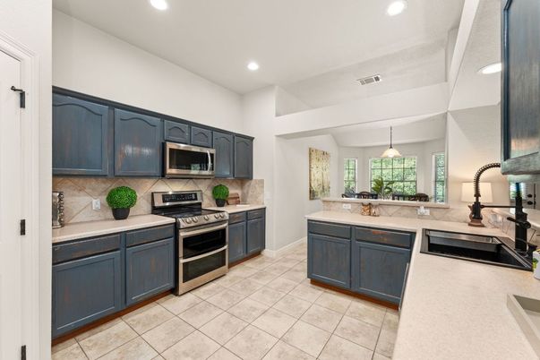 Interior, Kitchen, Pendant Lights, Recessed Lighting, Stainless Steel Appliances
