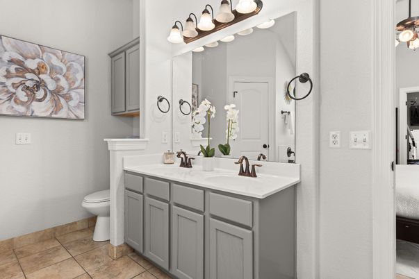 Bathroom, Dual Sink Vanities, Interior
