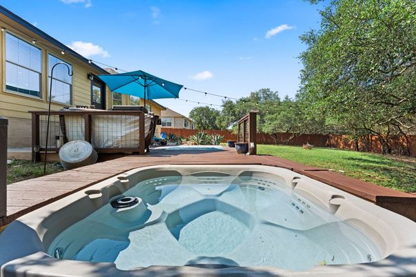 Backyard, Exterior, Hot Tub
