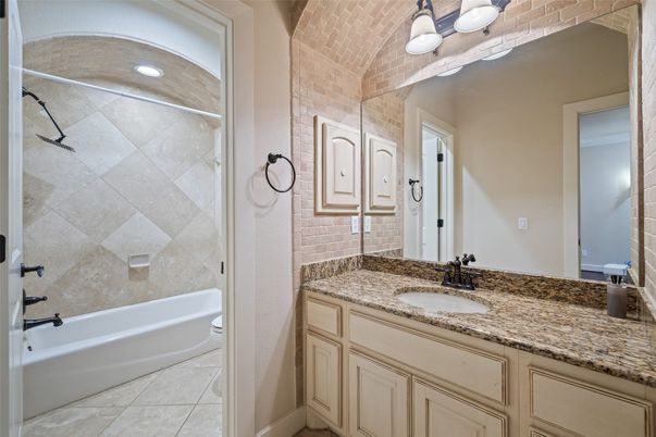 Bathroom, Interior, Recessed Lighting
