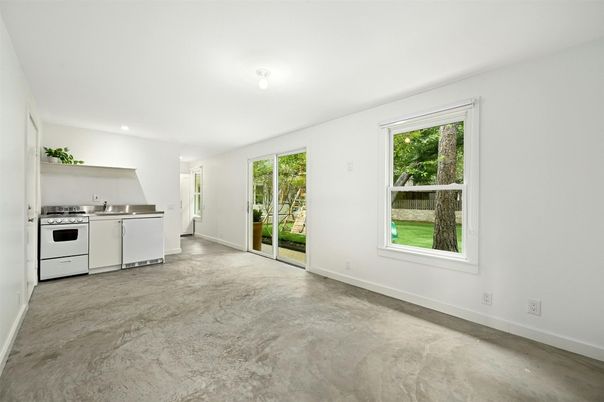Empty room, Interior, Kitchen, Recessed Lighting, Stainless Steel Appliances, Washer