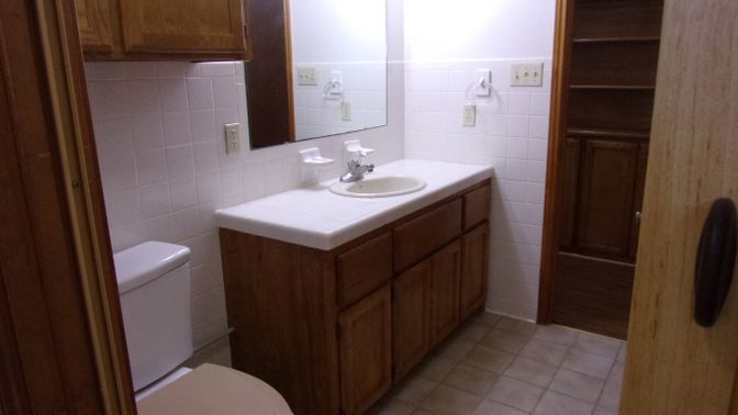 Bathroom, Interior, Tile Countertops