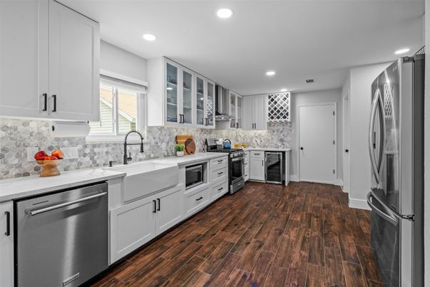 Interior, Kitchen, Recessed Lighting, Stainless Steel Appliances, Wood Texture Flooring