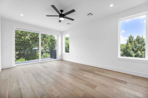 Empty room, Interior, Recessed Lighting, Wood Texture Flooring