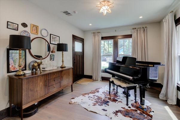 Interior, Piano, Recessed Lighting, Wood Texture Flooring