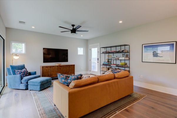 Interior, Living room, Recessed Lighting, Wood Texture Flooring