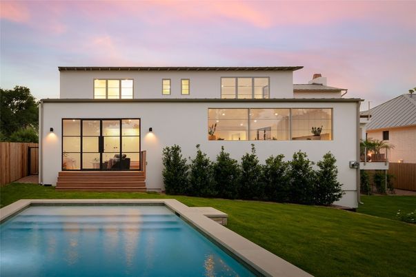 Backyard, Exterior, Pool