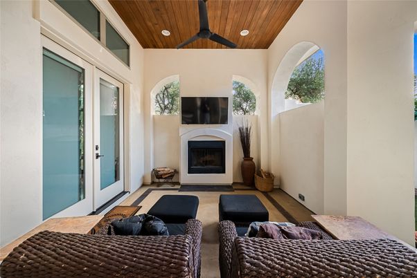 Exterior, Fireplace, Living room