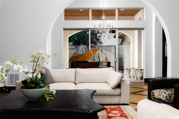 Chandelier, Interior, Living room, Pendant Lights, Piano