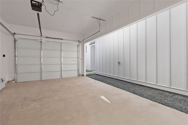 Garage, Interior