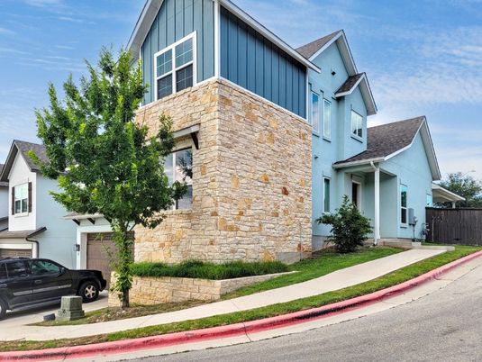 Attached, Exterior, Facade, Farmhouse